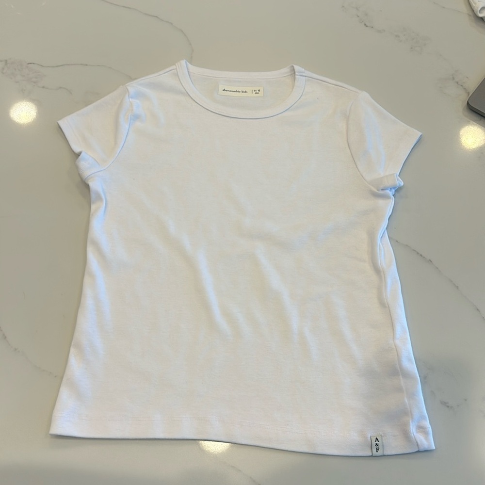 Abercrombie kids short sleeve tee